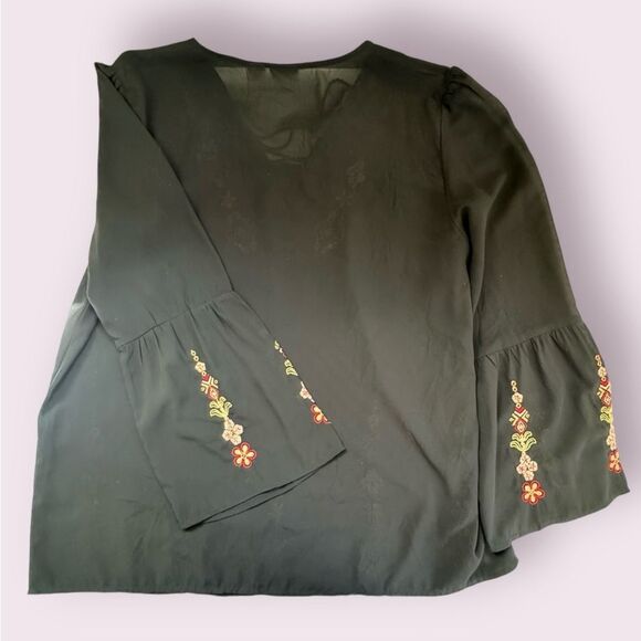 Chicos V-neck embroidered tunic black tassels size XL/16 - Picture 4 of 10